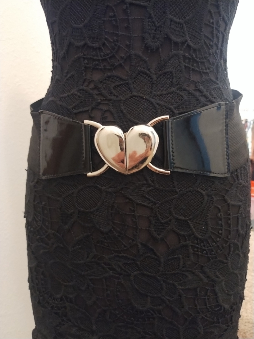 Stylish Black and Gold Belt with Decorative Design